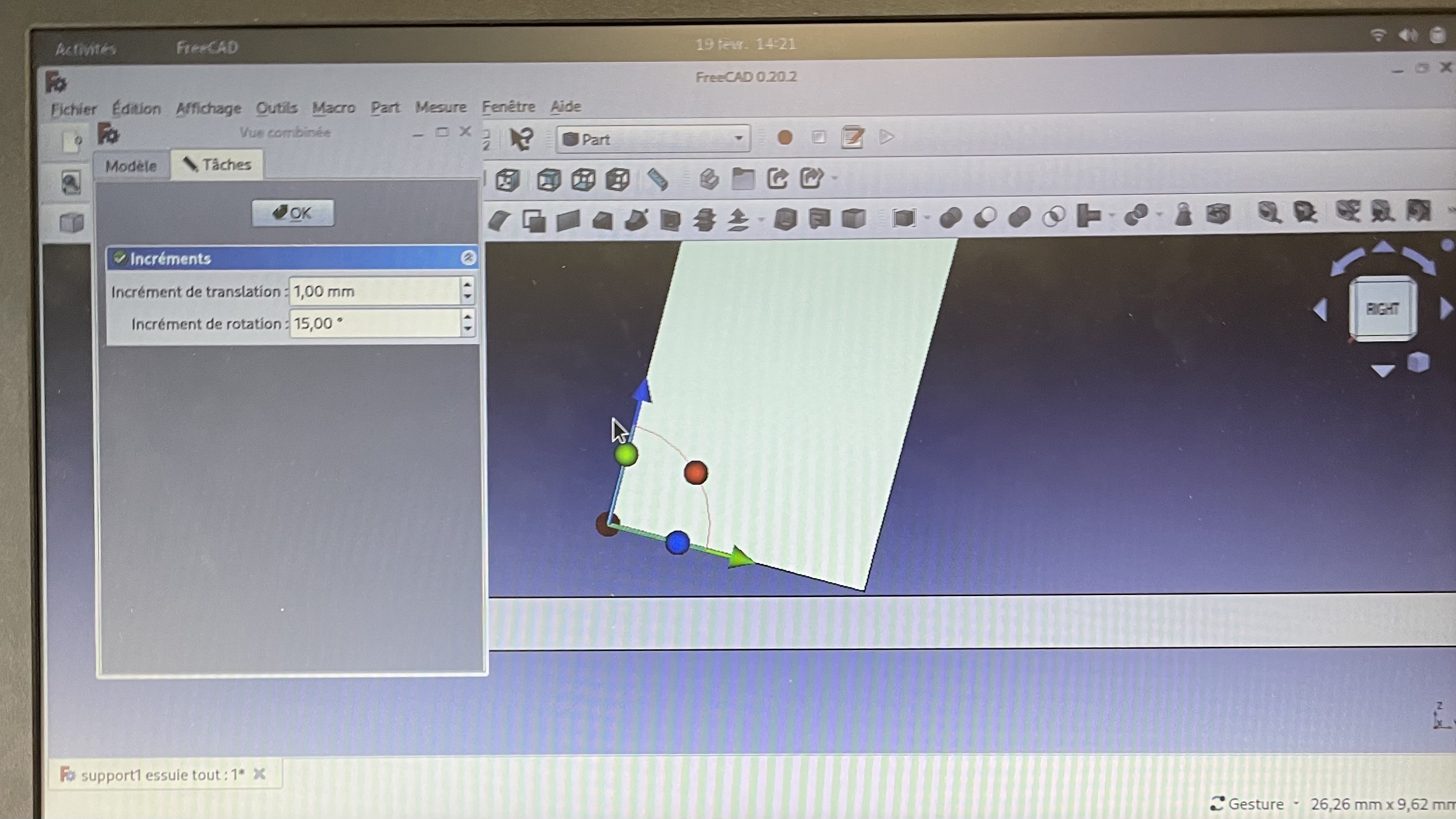 FreeCAD (premier pied du support essuie tout) FreeCAD (premier pied du support essuie tout)