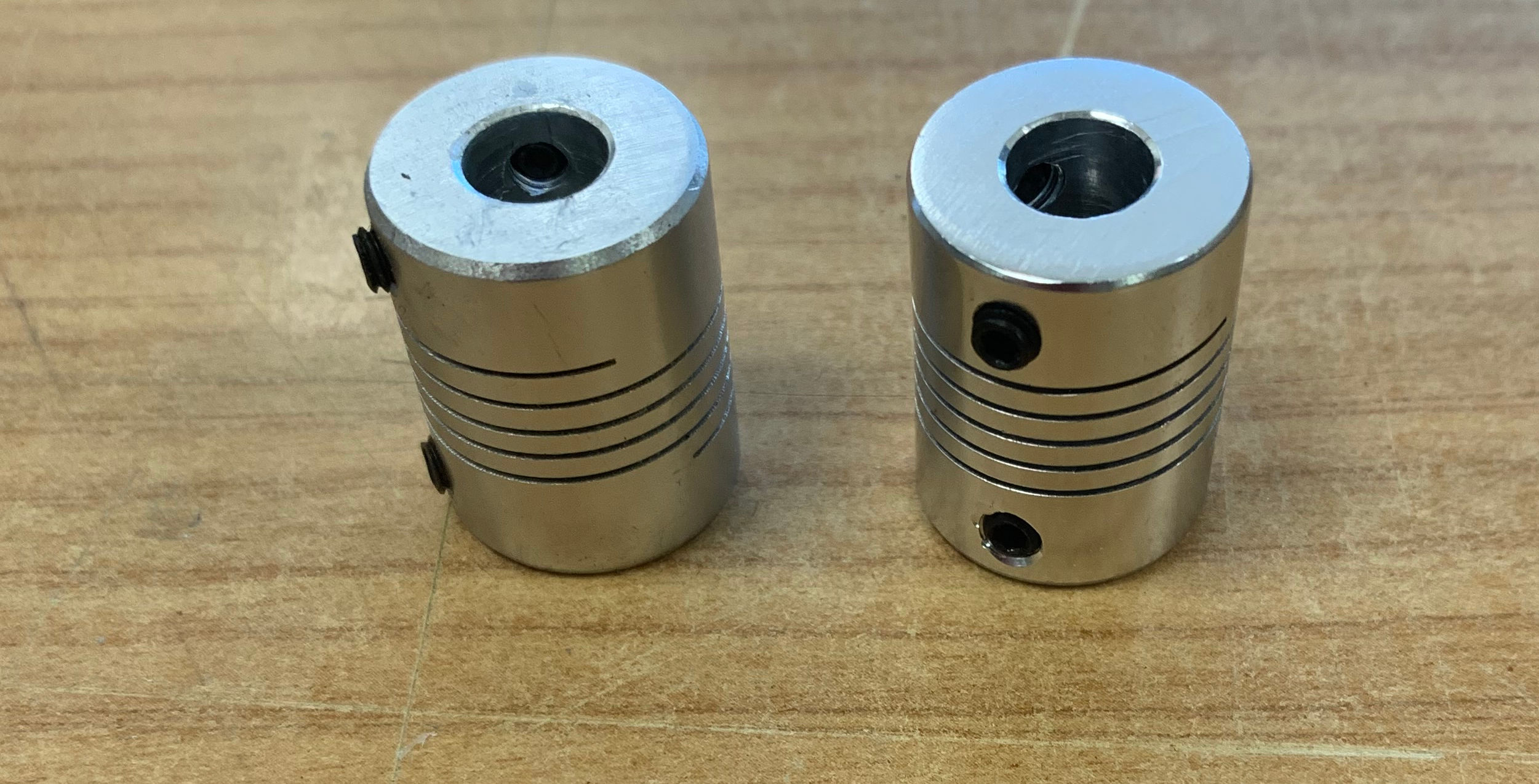 Encoder de couplage type vis supérieure